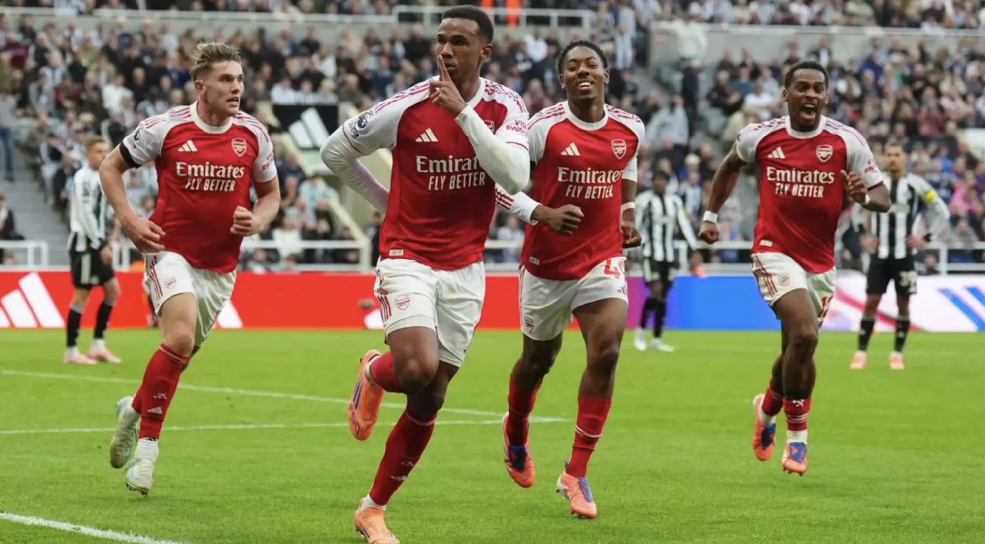 Gabriel’s Stoppage-Time Heroics Seal Arsenal Win at Newcastle in England Premier League