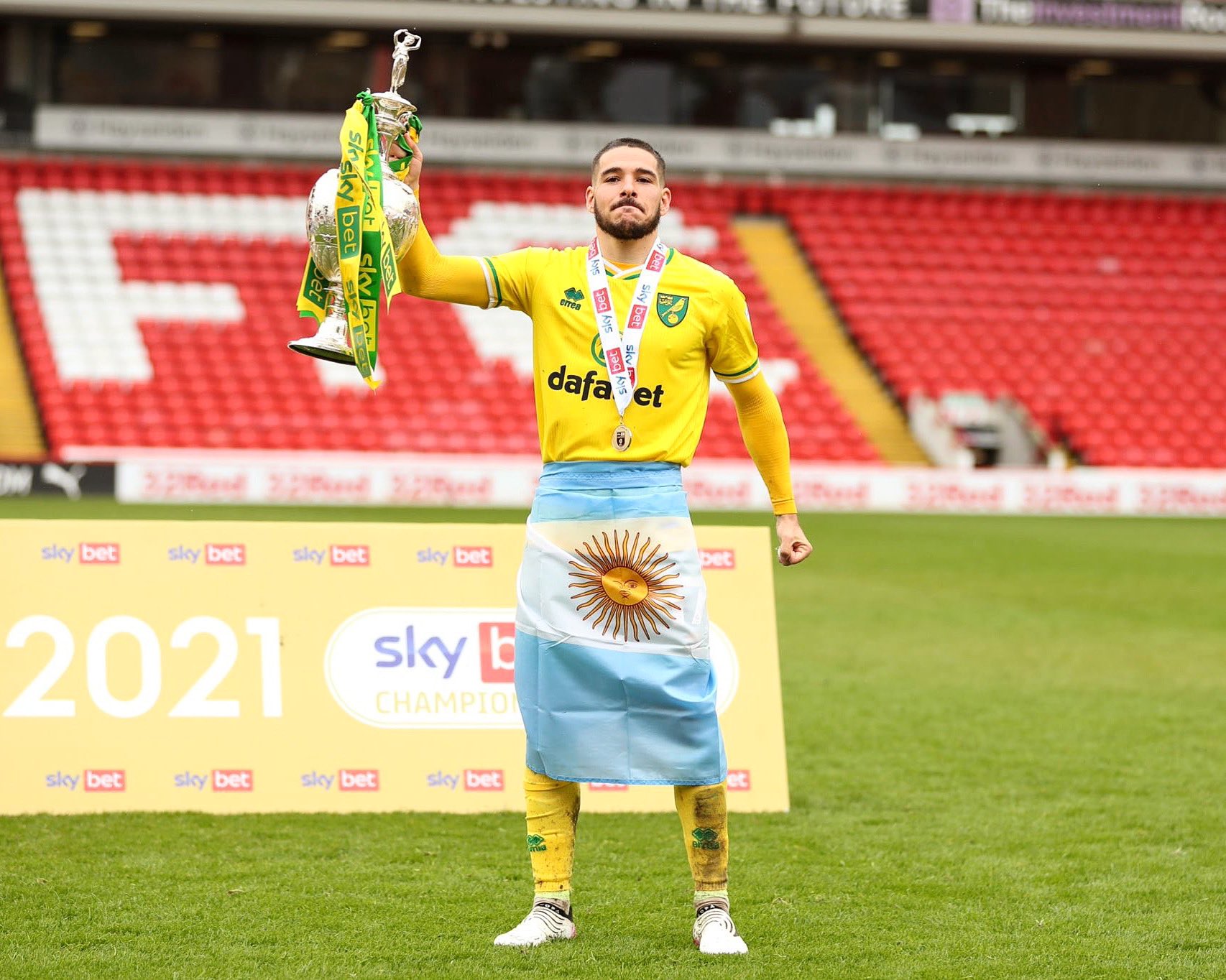 Reports | Aston Villa set to sign Emiliano Buendia from Norwich City 