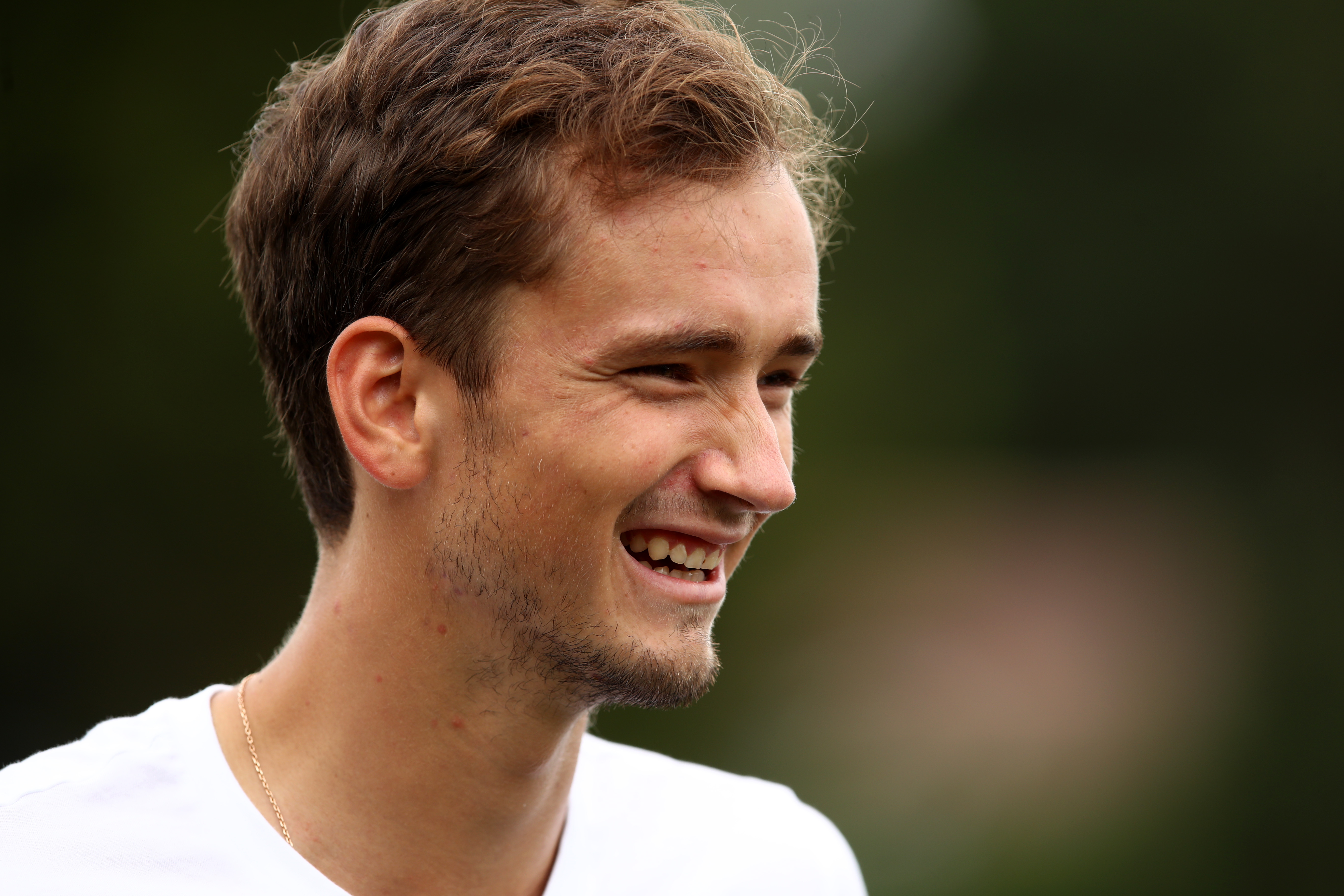 WATCH | Wawrinka's conqueror Daniil Medvedev throws coins at chair umpire after Wimbledon loss