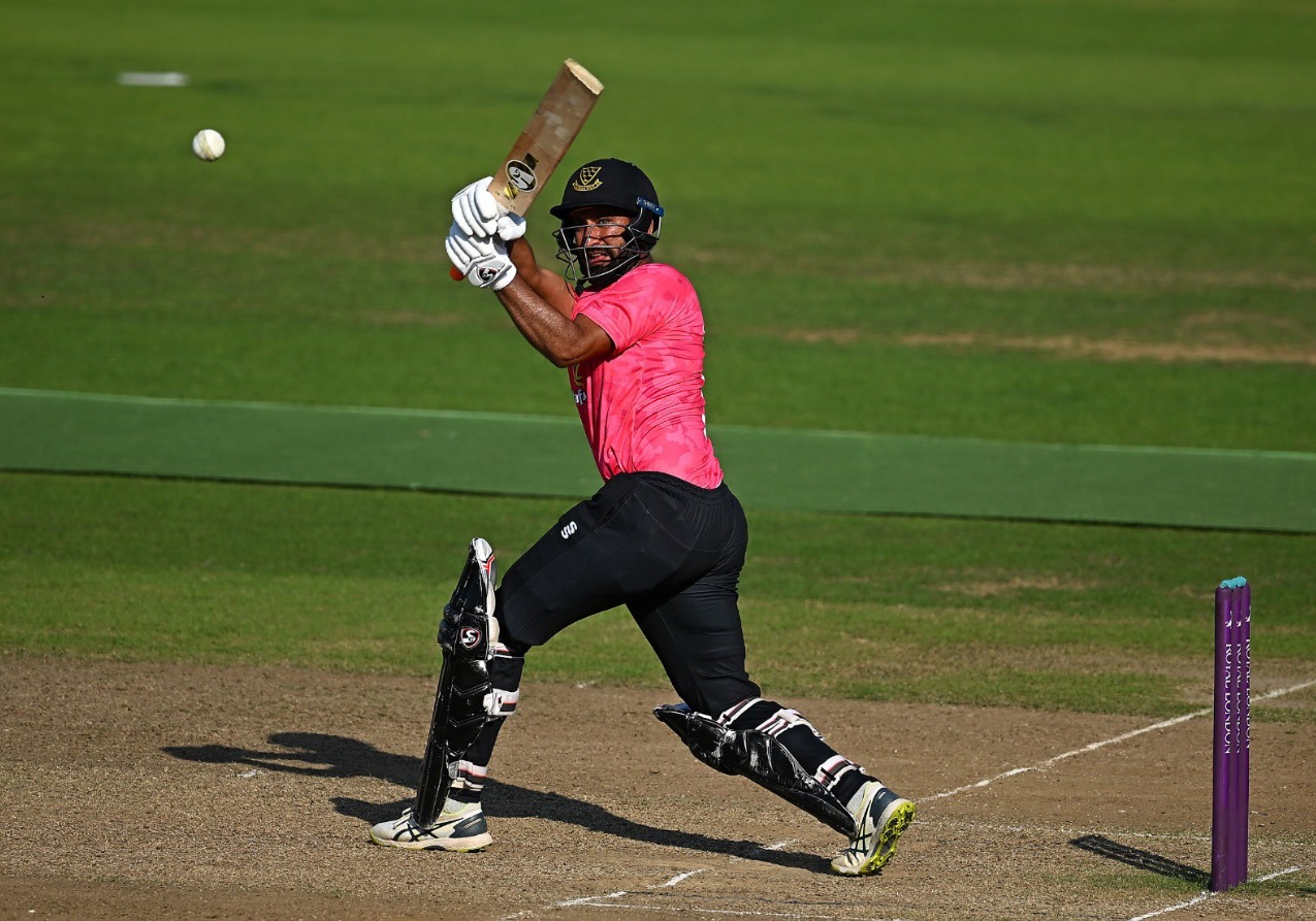 WATCH | ‘Merciless�Cheteshwar Pujara plunders 22 runs in an over for Sussex in Royal London Cup