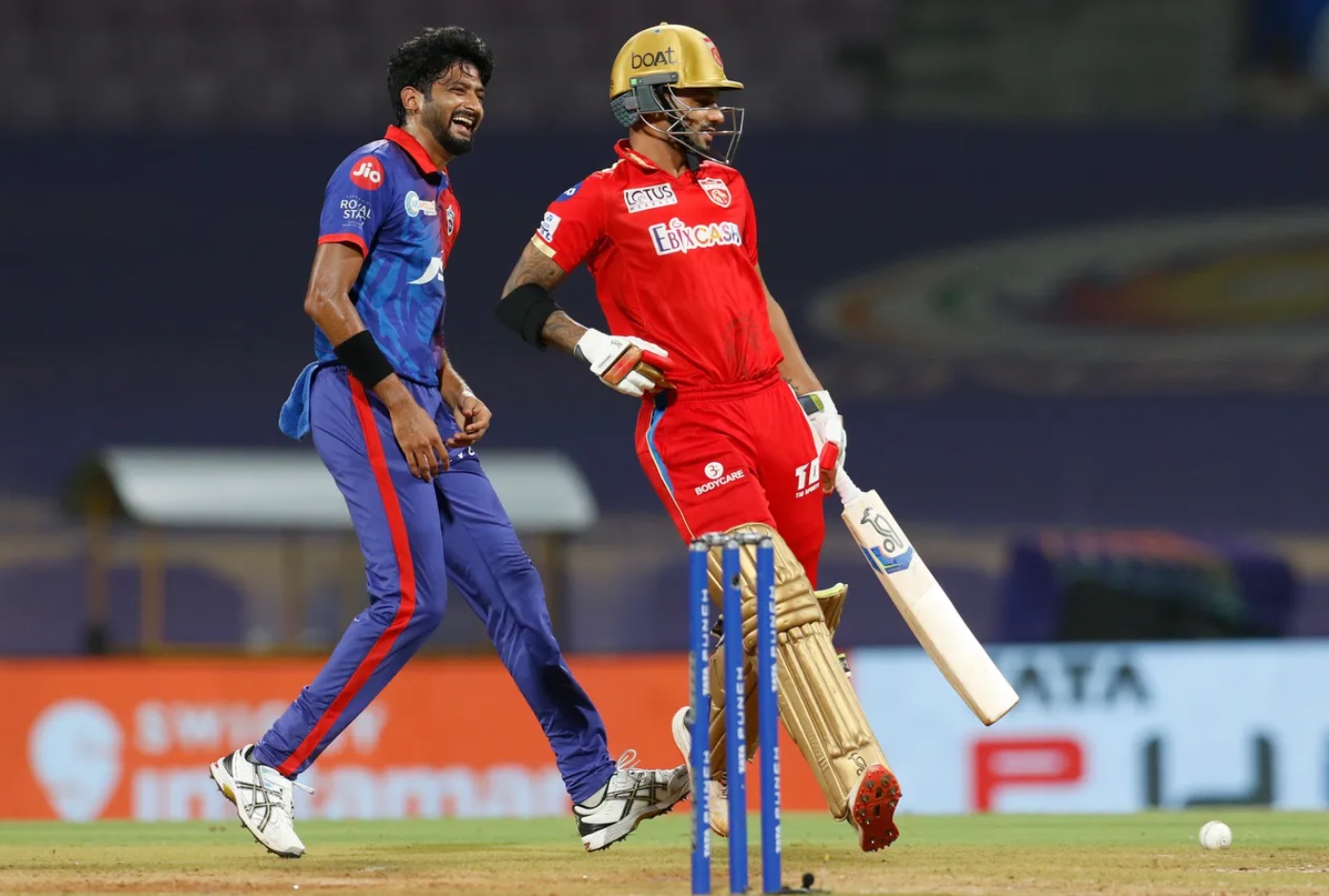 Delhi Capitals miss simple chance after chaotic running by Shikhar Dhawan