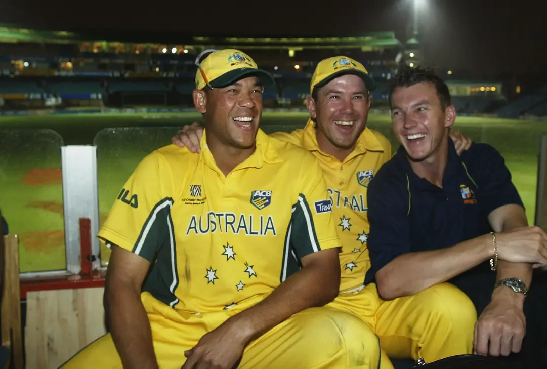 Andrew Symonds with Brett Lee and Ricky Ponting.