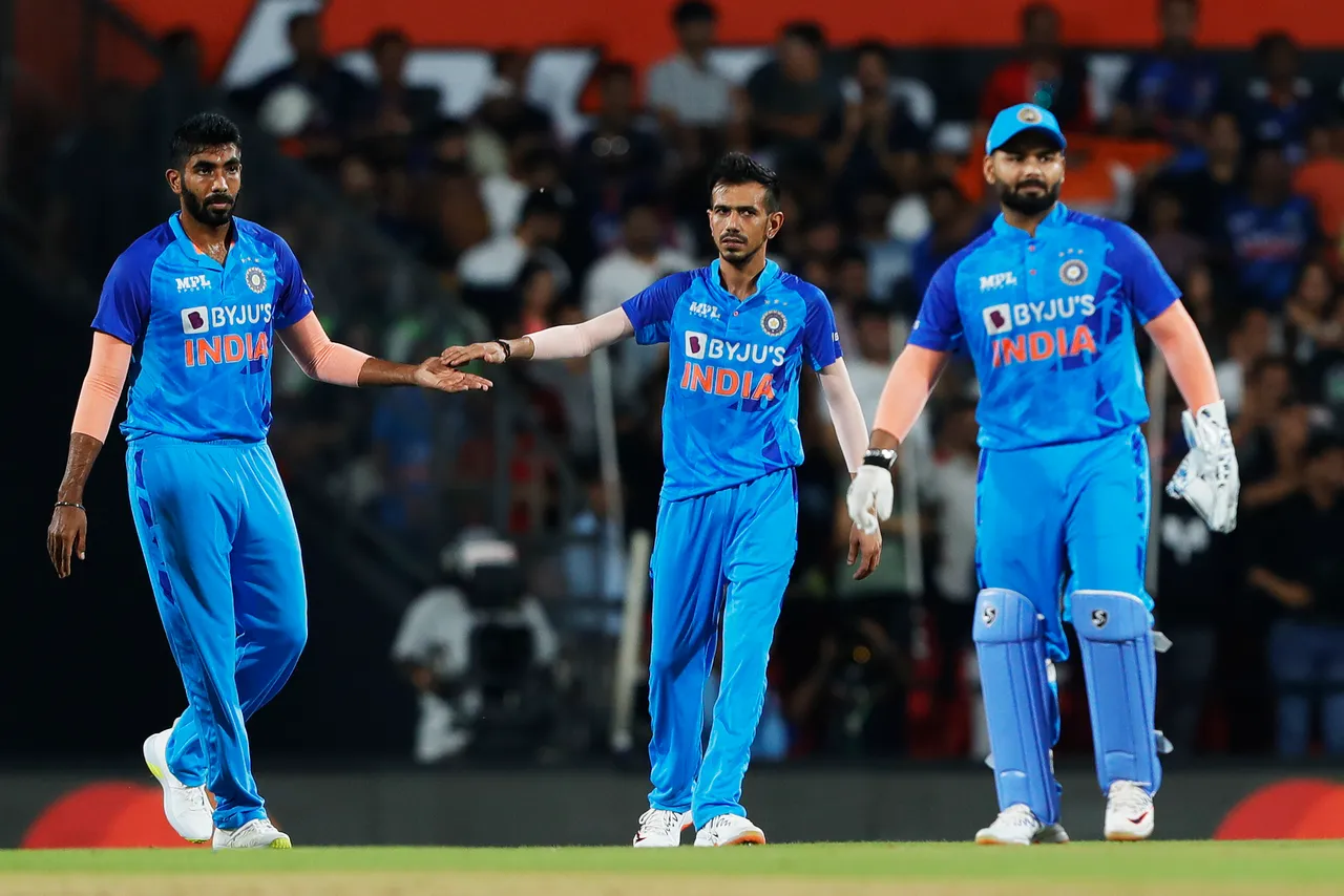 IND vs AUS, 2nd T20I | Internet reacts as Aaron Finch applauds Jasprit Bumrah after falling victim to a fiery yorker