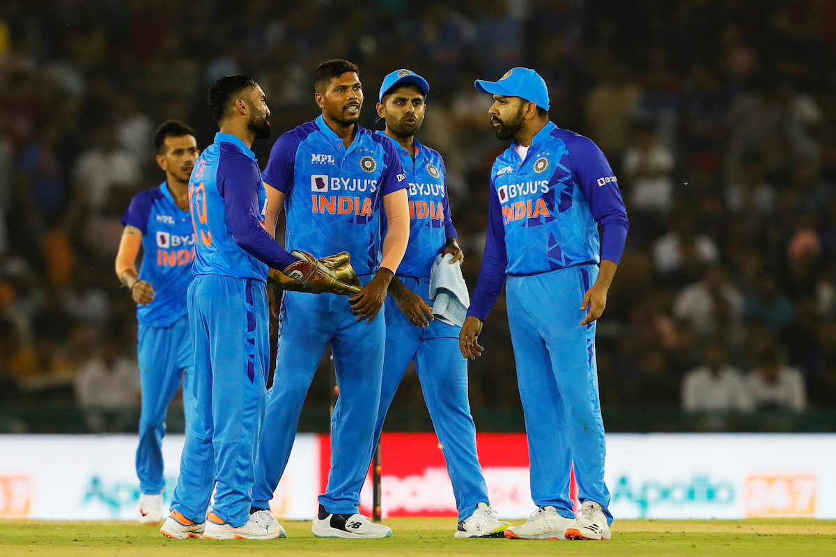IND vs AUS 2022, 1st T20I | Internet reacts as Rohit Sharma trolls Steve Smith for denying a nick detected by DRS