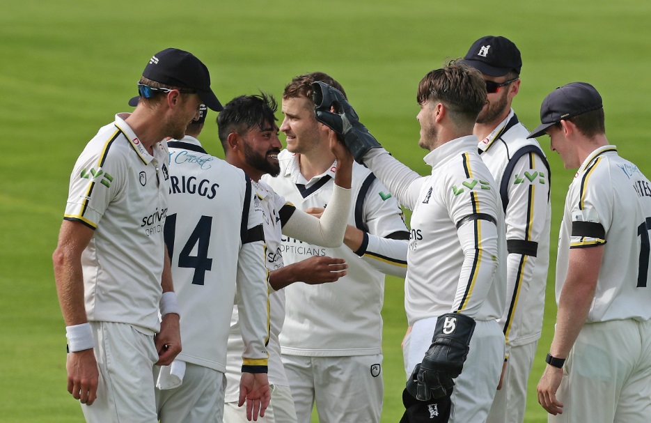 Mohammed Siraj sparkles with a five-wicket haul on his County Championship for Warwickshire.