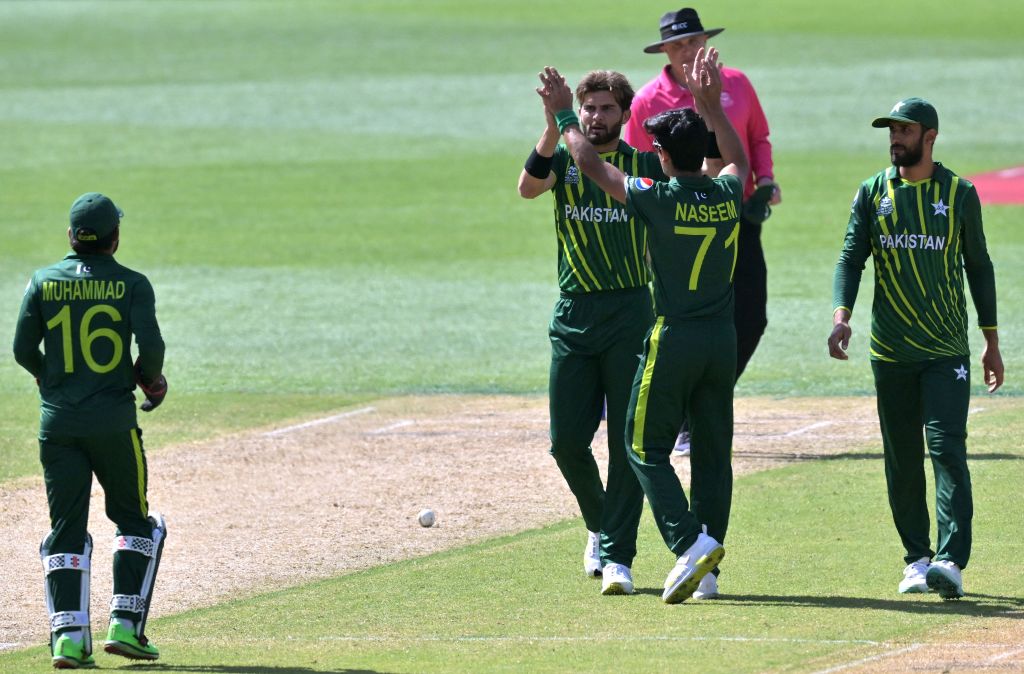 Pakistan entered the semi-final with a five wicket victory over Bangladesh