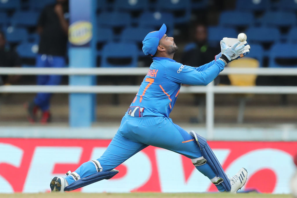 Twitter reacts to Pant embarrassing himself with Dhoni-like celebration after Lewis dives in safely