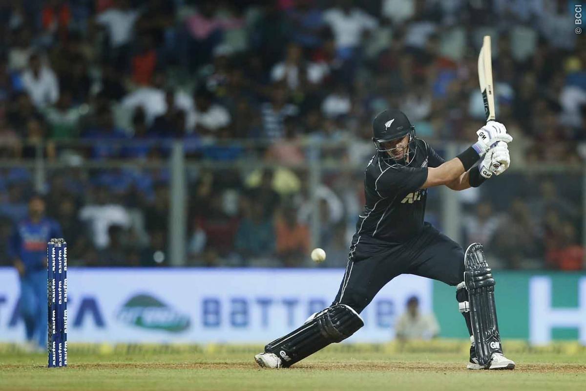 WATCH | Ross Taylor gives weird reaction after Rovman Powell bowls last ball wide to deny him a fifty