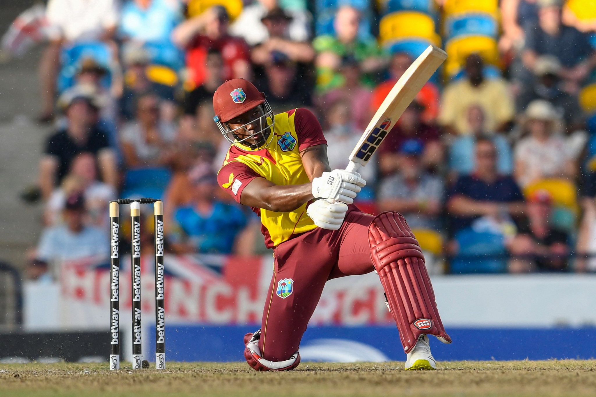 ICC World T20 | Twitter reacts to Rovman Powell's shocking stare at ‘stumbling�Johnson Charles despite being caught ball-watching