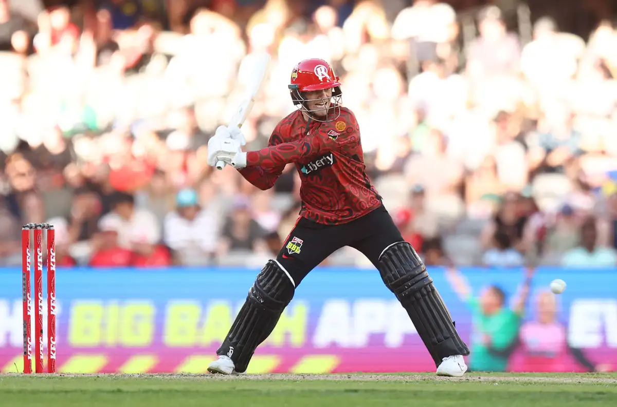 Jake Fraser-McGurk was involved in a hilarious break in play in hisBBL season opener for Melbourne Renegades against Brisbane Heat in Geelong on Monday