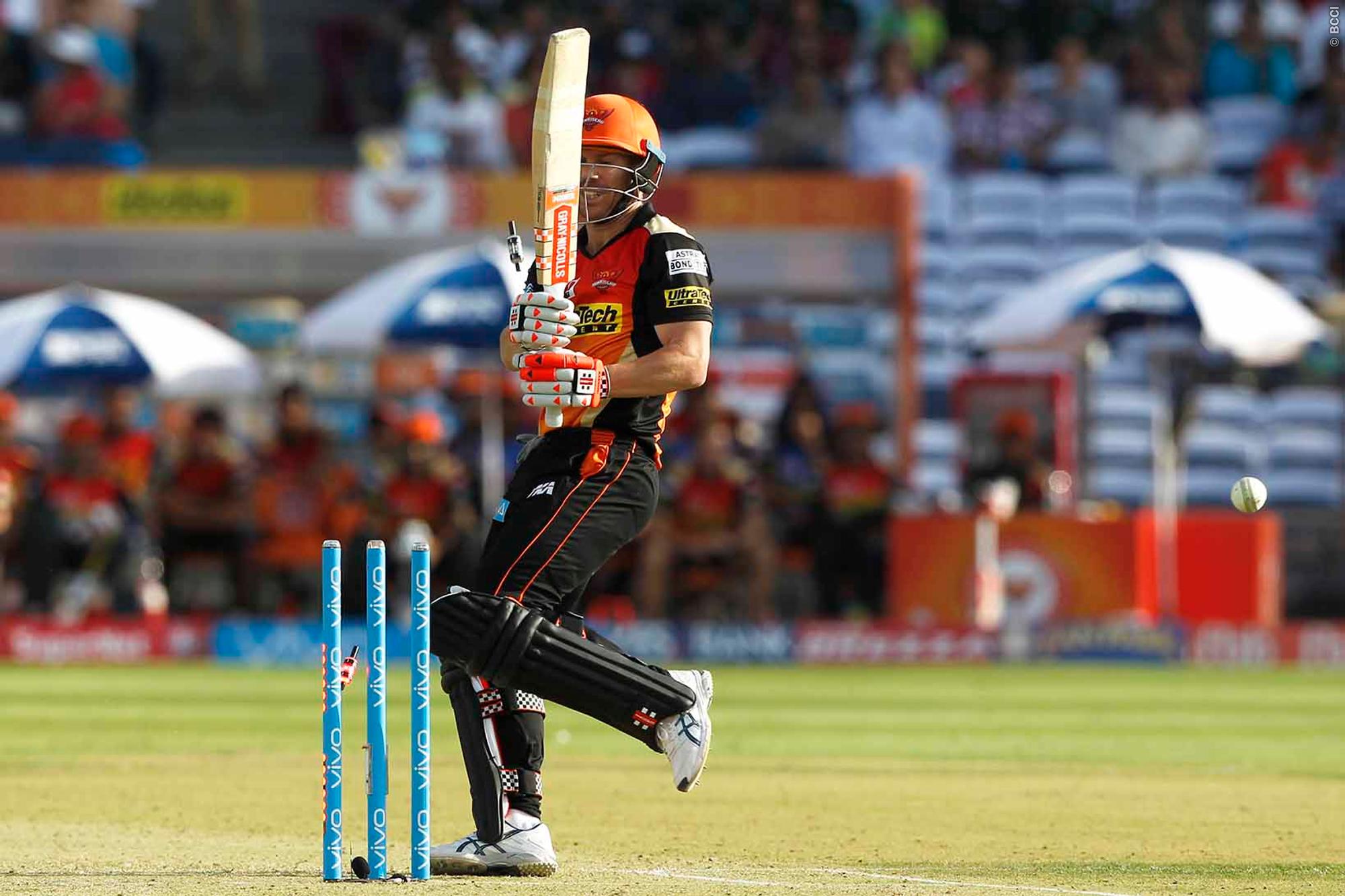 WATCH | David Warner gets bowled while attempting switch-hit