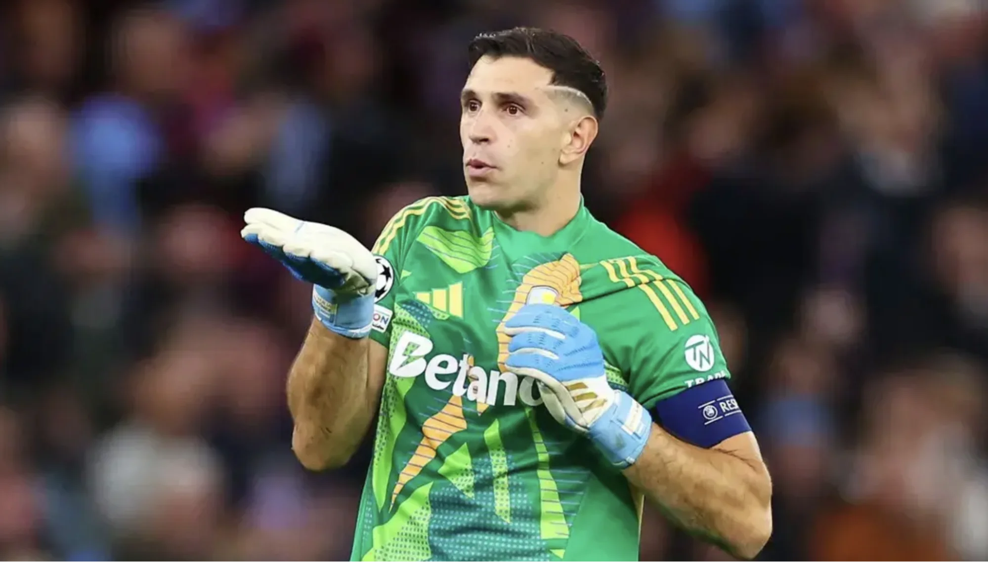 Manchester United Choose Lammens Over Martinez in Deadline Day Goalkeeper Move