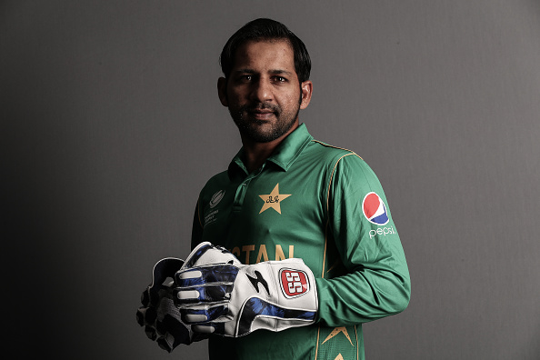 VIDEO | Pakistan left frustrated after Sarfraz Ahmed’s nose stops him from claiming du Plessis�catch